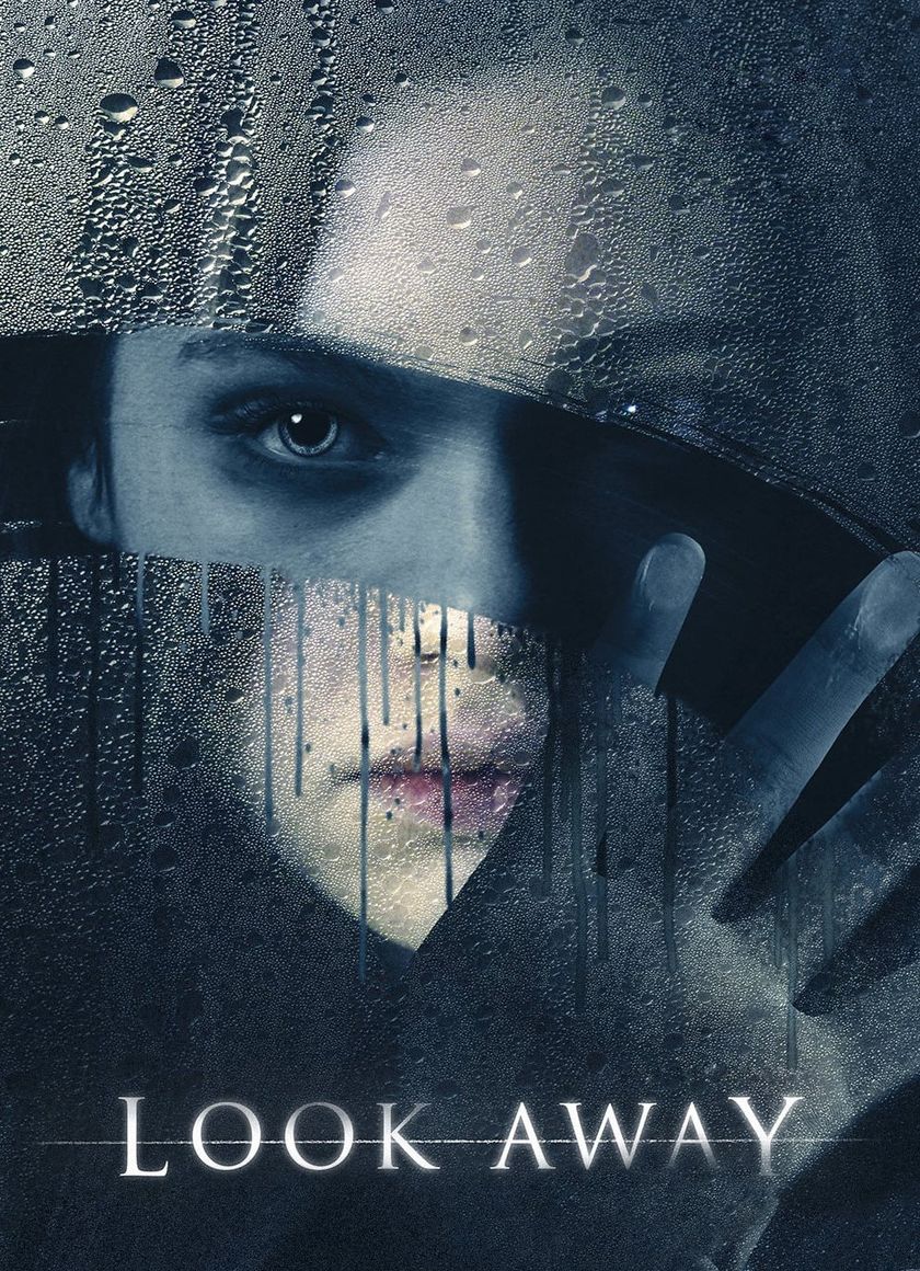 Phía Sau Tấm Gương